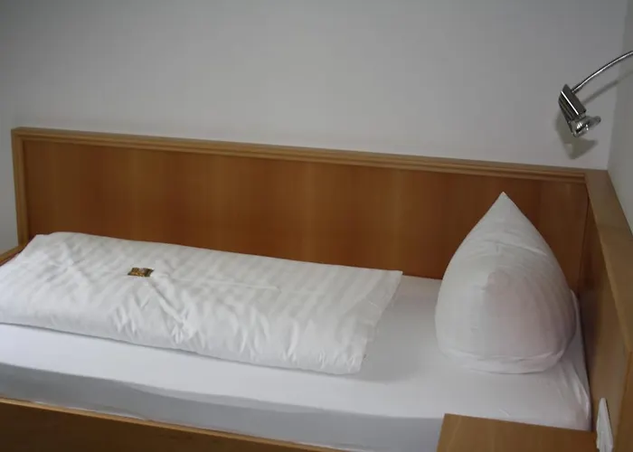 Hotel-gasthof Zur Krone 3* Риденбург