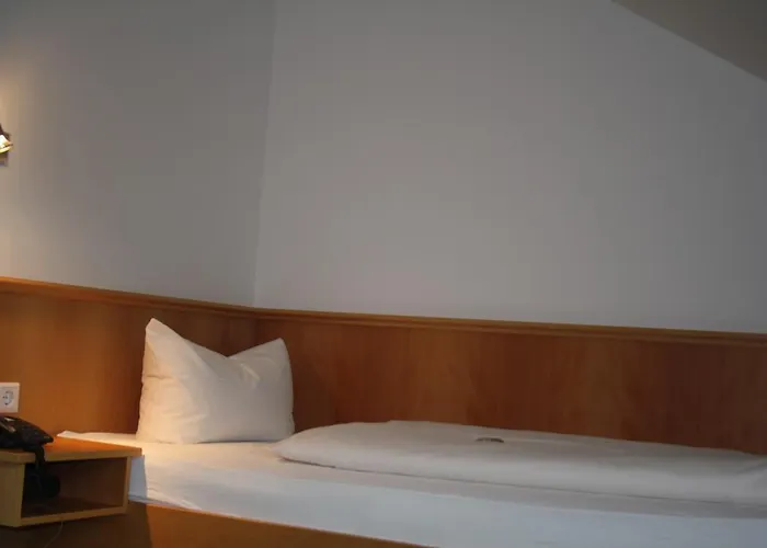 Ξενοδοχείο Hotel-gasthof Zur Krone 3*